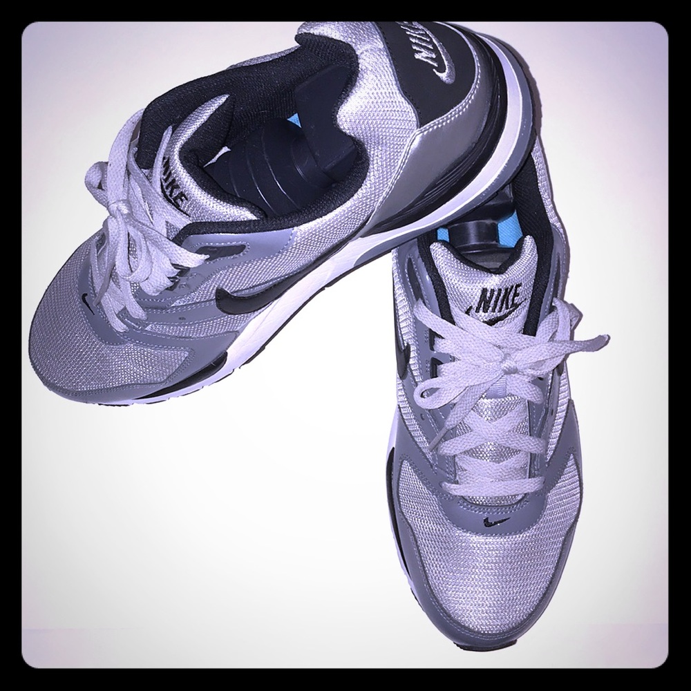 🚨🔥NIKE MEN’S TWILIGHT RUNNER SHOES🔥🚨